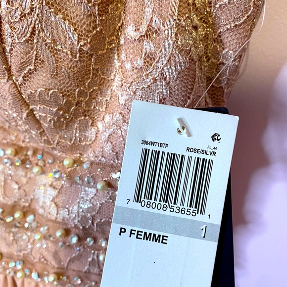 PROM DRESS - Picture 5 of 5